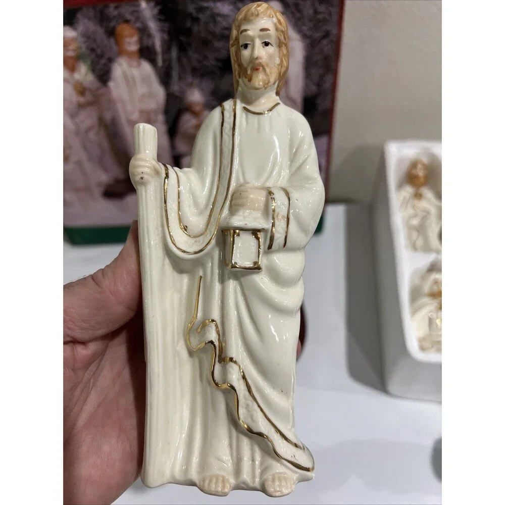 Porcelain Nativity Set 11 Pc w/ Wood Display in Box Christmas Fantasy Wonderland
